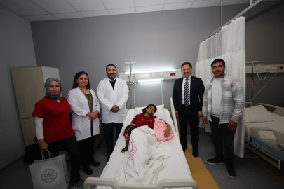 Hatay’da 2026’nın ilk bebeği ‘Sultan Nare’ oldu