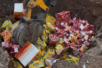 Hatay’da okul çevrelerinde denetim sonucu 465 kilo sağlıksız ürün imha edildi