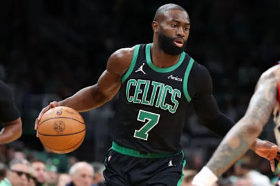 NBA’de gecenin yıldızı Jaylen Brown: Celtics’ten Clippers’a 31 sayı fark