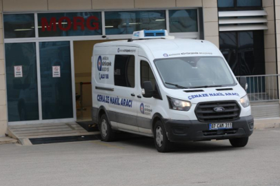 Antalya'da bıçaklanarak öldürülen anne ve kızının cenazeleri Ankara'ya götürüldü