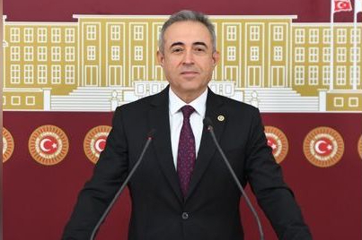 DEVA’lı İrfan Karatutlu istifa etti, AK Parti’ye katılıyor