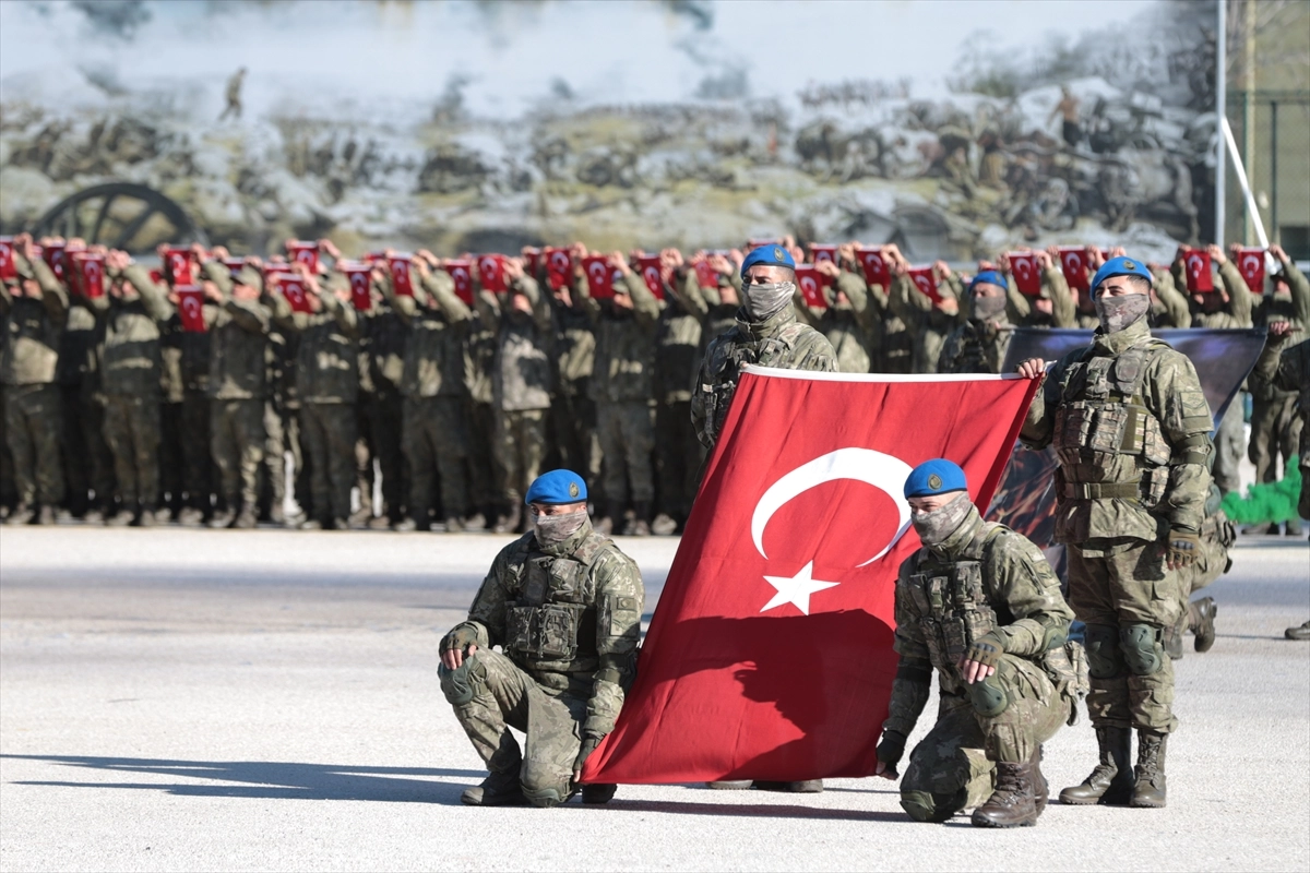 Isparta’da 547 Uzman Erbaş ve Sözleşmeli Er Mezun Oldu