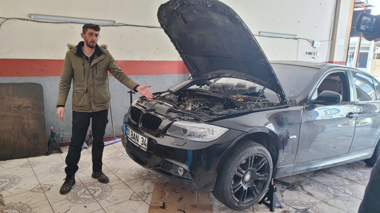 Adana'da yollar köstebek yuvasına döndü, mahalleli isyan etti 2