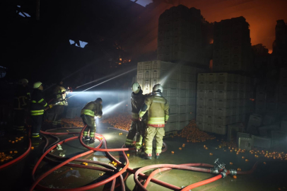 Hatay’da narenciye paketleme fabrikasında yangın: 1 ölü