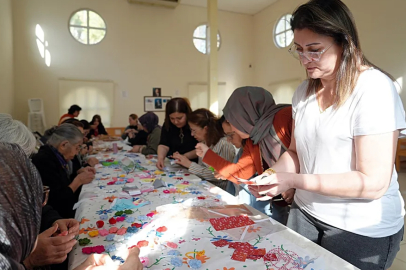Çukurova Belediyesi’nden alzheimer hastaları ve yakınlarına psikolojik ve zihinsel destek