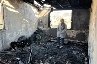 Depremde ailesini kaybetmişti, bu kez evi yandı