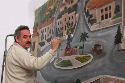 Depremle kaybolan renkler, duvar resimleriyle geri dönüyor