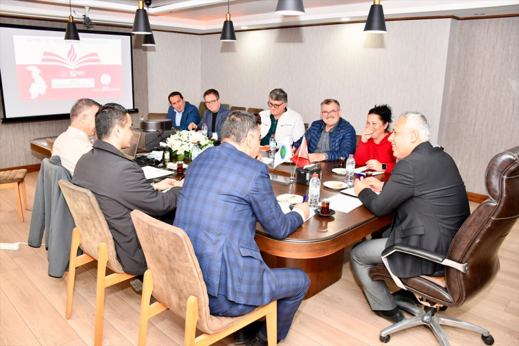 Mersin Silifke’de lise müdürleriyle eğitim değerlendirme toplantısı 2