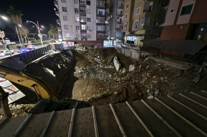 Şanlıurfa’da istinat duvarı çöktü, bina boşaltıldı