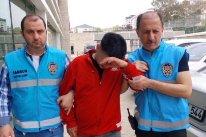 Bıçakla dehşet saçan 17 yaşındaki sanığın yargılanmasına başlandı