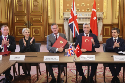 Türkiye ve İngiltere arasında ticaret alanında yeni anlaşmalar imzalandı
