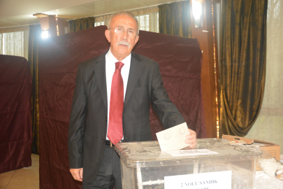 Yarım asra yakın süredir oda başkanlığı yapıyor