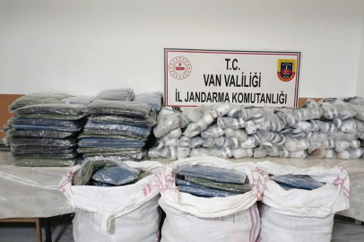 Van’da 4,1 milyon TL değerinde gümrük kaçağı eşya ele geçirildi