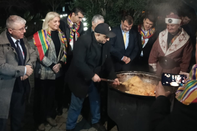 Ahmet Yesevi Otağı’nda “Çocuklar Üşümesin” kampanyası ve vefa gecesi düzenlendi