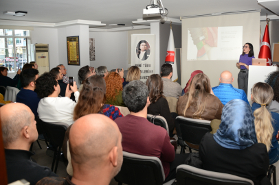 İmplant tedavilerinde güncel protetik yaklaşımlar ele alındı