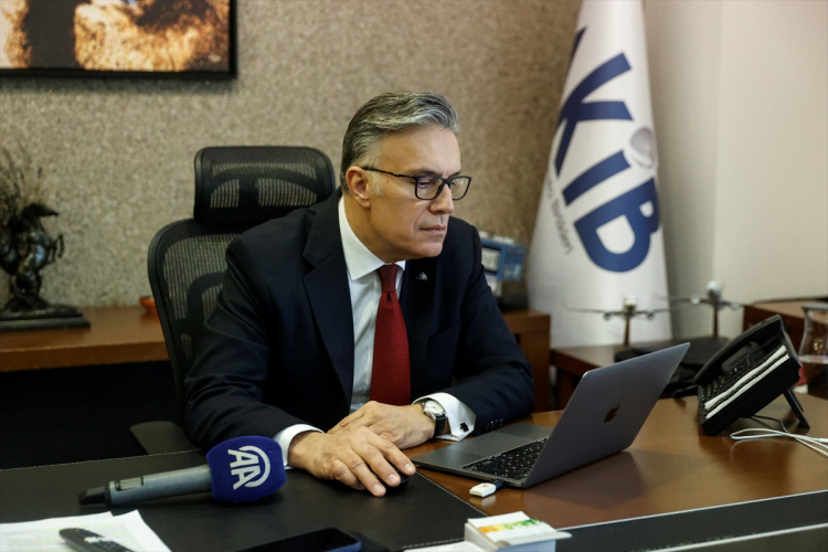 AKİB Genel Sekreteri Mehmet Ali Erkan AA’nın “Yılın Kareleri”ni oyladı 2