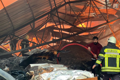 Mersin’de geri dönüşüm tesisinde yangın paniği