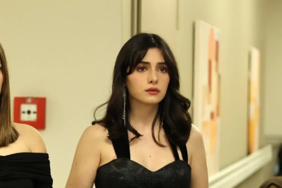 A.B.İ.’DE MELEK KARAKTERİYLE DİKKAT ÇEKTİ: ASUDE KALEBEK KİMDİR, KAÇ YAŞINDA, HANGİ YAPIMLARDA OYNADI?