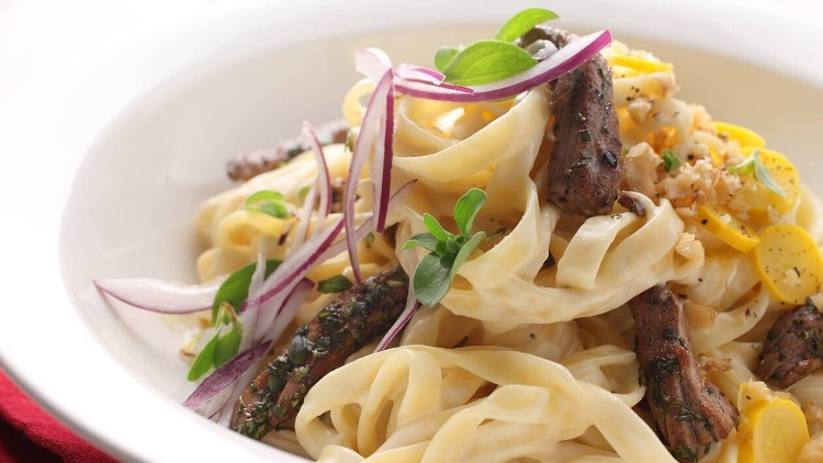 Trüf Mantarlı Makarna