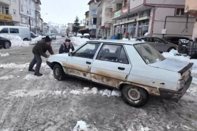 Tufanbeyli'de 40 santimetreyi bulan kar yağışı hayatı olumsuz etkiledi