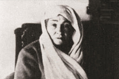 Zübeyde Hanım vefatının 103. yılında anılıyor