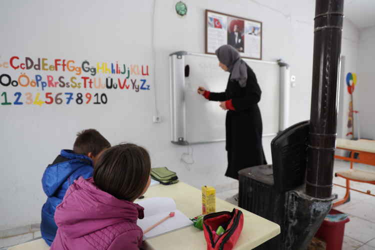 Adana Feke'de 1600 rakımda eksi 20 derecede zorlu eğitim 2