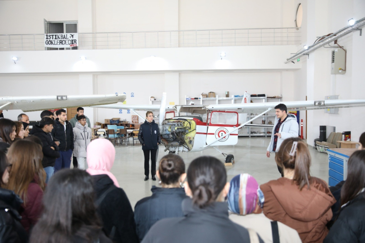 Hatay Büyükşehir Belediyesi’nden kariyer planlama gezileri 3