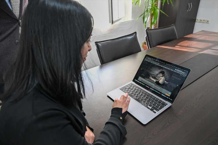 ÇÜ İletişim Fakültesi Dekanı Prof. Dr. Aslı Sezgin Büyükalaca AA “Yılın Kareleri” oylamasına katıldı 3