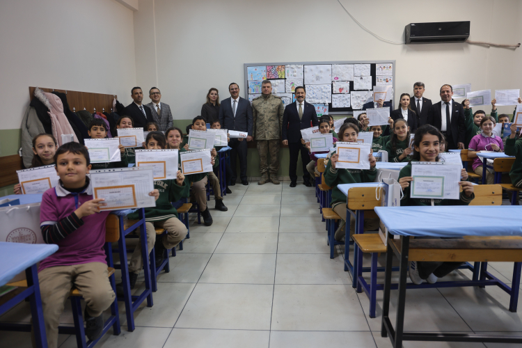 Hatay'da deprem sonrası 224 yeni okul öğrencilere kapılarını açtı 3