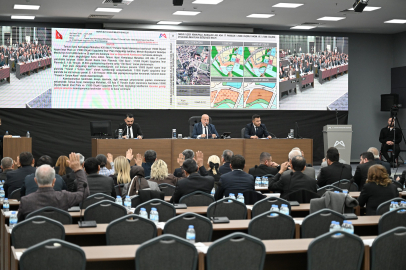 Mersin Büyükşehir Meclisi’nde 2,5 milyar TL’lik borçlanma tartışıldı