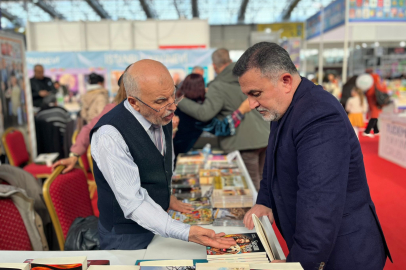 AK Parti Adana İl Başkanı Tamer Dağlı, fuar stantlarını gezerek kültür-sanat etkinliklerini inceledi