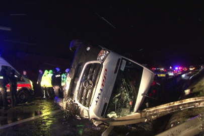Kuzey Marmara Otoyolu’nda kar yağışı kazaya neden oldu: 11 Yaralı