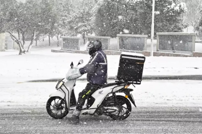 İstanbul'da ağır taşıtlara ve kuryelere kar yasağı