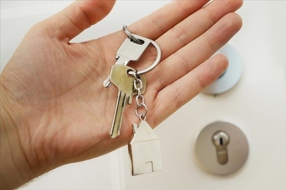 Konut fiyatları kasımdaki aranın ardından aralıkta yeniden reel düşüşe geçti