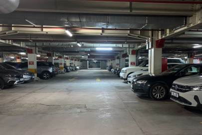 Kapalı otoparktaki şakalaşma kanlı bitti: Arkadaşını bıçaklayarak öldürdü