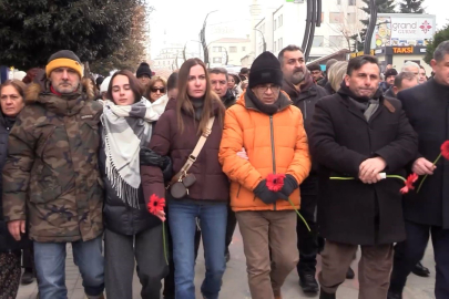 Bolu’da 78 canın anısına sessiz yürüyüş düzenlendi