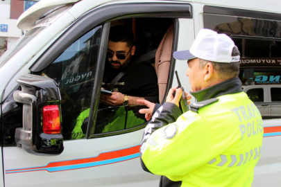 Adana'da gereksiz korna çalan sürücülere 116 bin lira ceza kesildi