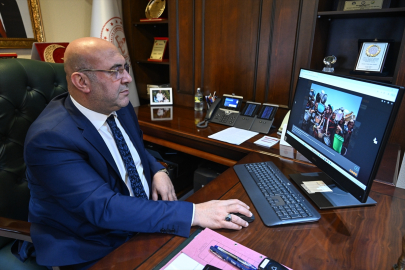 Adana İl Milli Eğitim Müdürü Mehmet Nurettin Aras, AA’nın “Yılın Kareleri” oylamasına katıldı