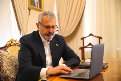 Hatay Büyükşehir Belediye Başkanı Mehmet Öntürk, AA’nın “Yılın Kareleri” oylamasına katıldı