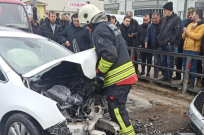 Ordu'da otomobiller çarpıştı: 3'ü ağır 5 yaralı