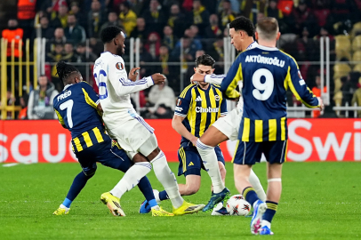 UEFA Avrupa Ligi: Fenerbahçe 0 - Aston Villa: 1 (İlk yarı)