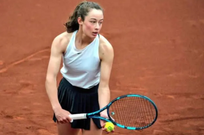 Zeynep Sönmez tarih peşinde: Avustralya Açık’ta son 16 için kortta