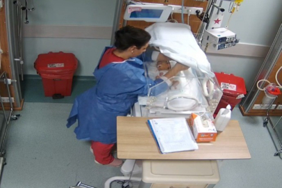 Kahramanmaraş’ta hemşire şiddeti: 5 günlük bebeği engelli bıraktı! Üniversite açıklama yaptı