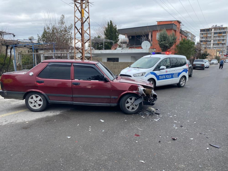 Osmaniye’de otomobil ile motosiklet çarpıştı 2 yaralı 2