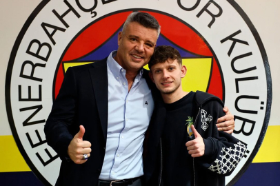 Rennes’e transer olan Szymanski, Başkan Sadettin Saran ile vedalaştı