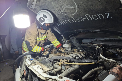 Samandağ’da otomobil yangını