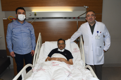 Orhan Kansu, Adana’da ablasından gelen karaciğer nakliyle hayata tutundu
