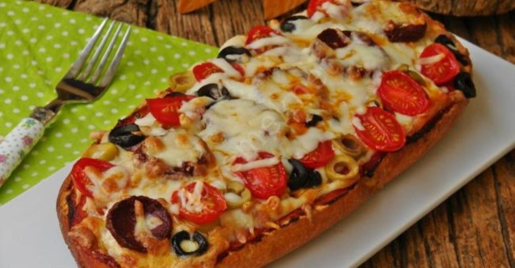 Fırında Ekmek Pizzası
