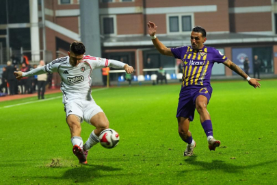 Trendyol Süper Lig: Eyüpspor: 0 - Beşiktaş: 1 (Maç devam ediyor)