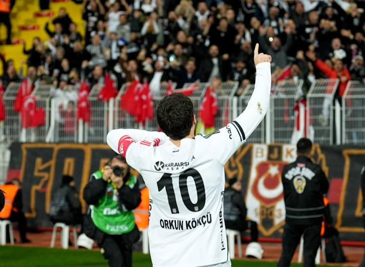 Trendyol Süper Lig Eyüpspor 0 - Beşiktaş 1 (Maç devam ediyor) 3